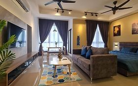 *Journeysuite*New Muji Cozy Suite At Bali Residence Jonker Melaka Infinity Pool